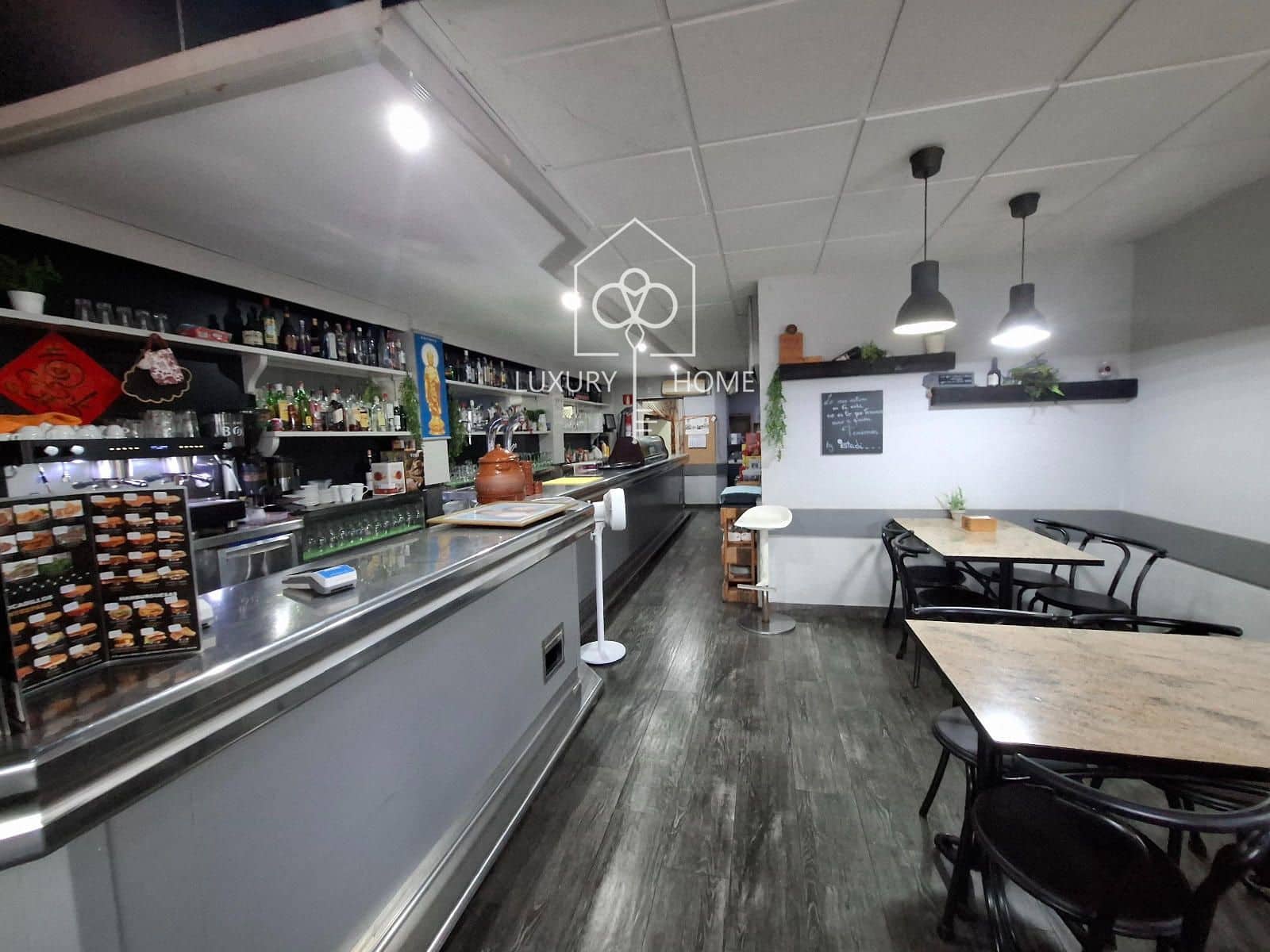 Commercial for sale in Gava - € 395,000 (Ref: 10165599)