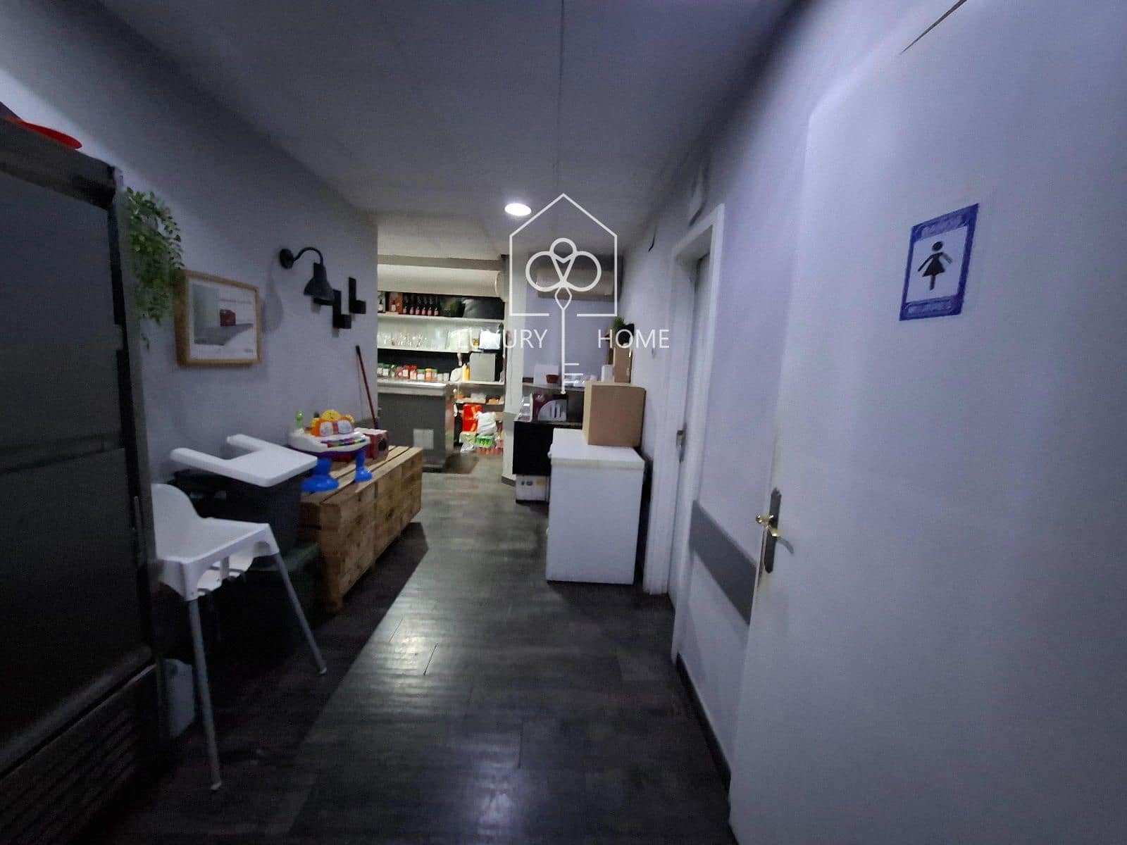 Commercial for sale in Gava - € 395,000 (Ref: 10165599)
