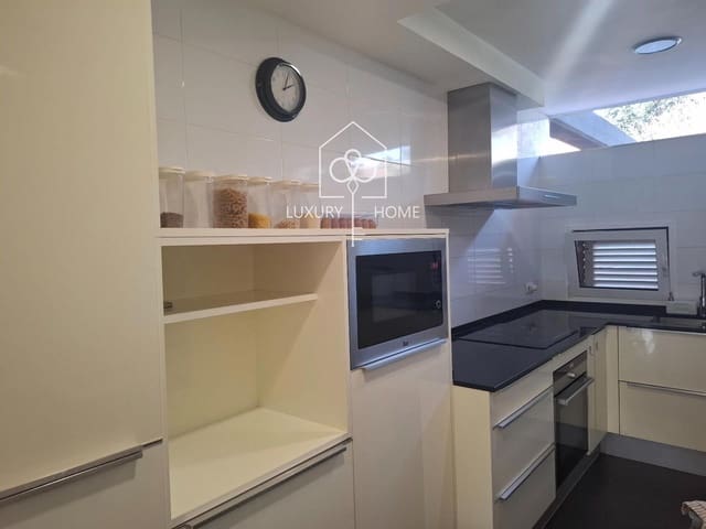4 soverom Hus til salgs i Begues med svømmebasseng garasje - € 515 000 (Ref: 10173066)