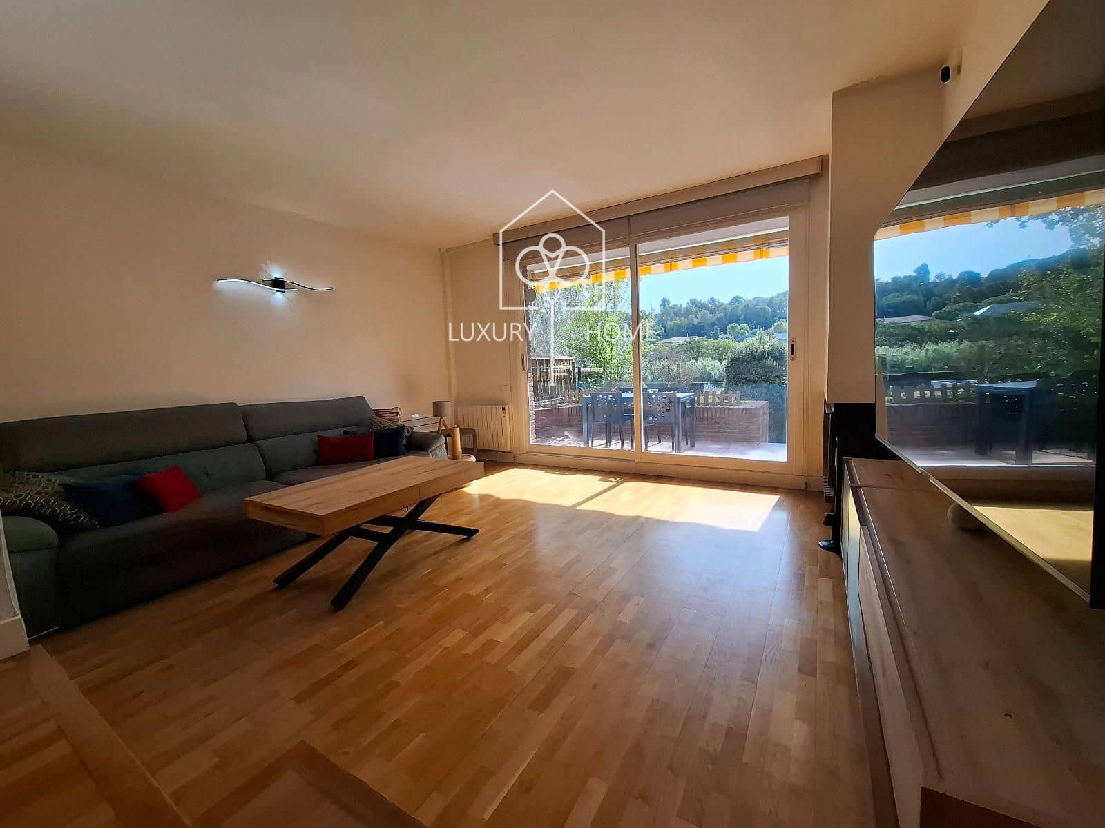 4 soverom Hus til salgs i Begues med svømmebasseng garasje - € 515 000 (Ref: 10173066)