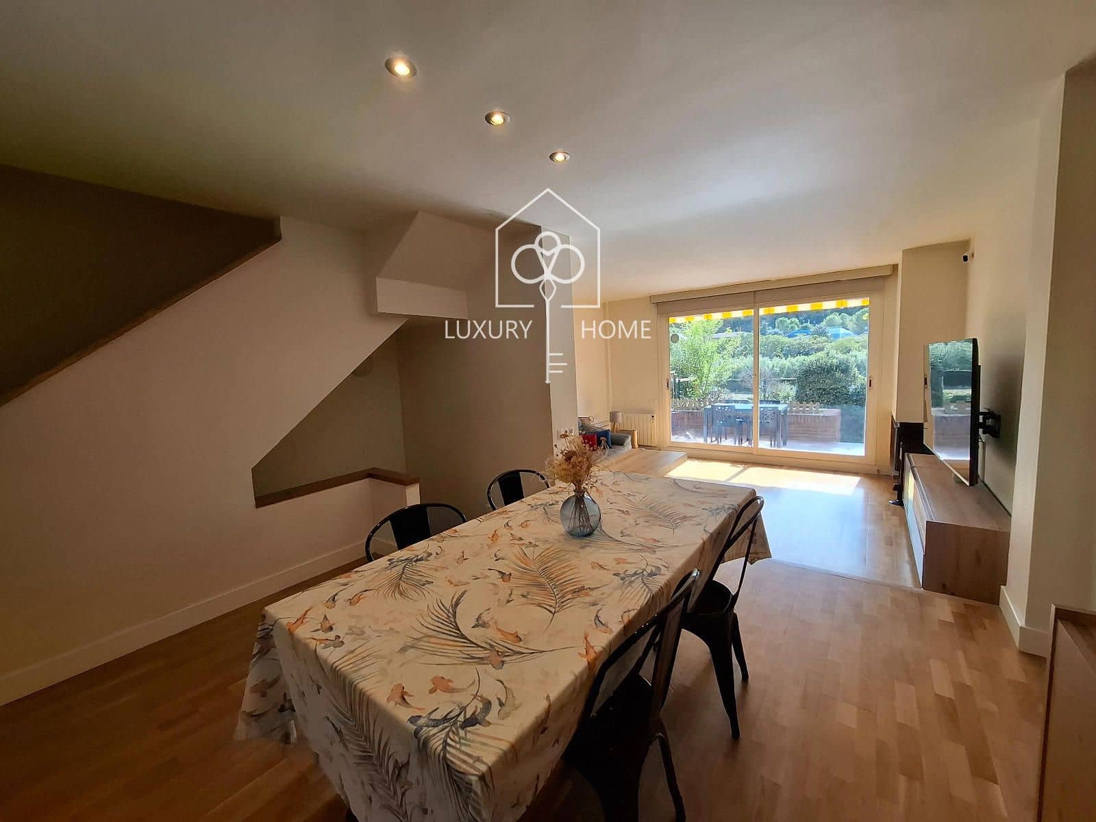 4 soverom Hus til salgs i Begues med svømmebasseng garasje - € 515 000 (Ref: 10173066)