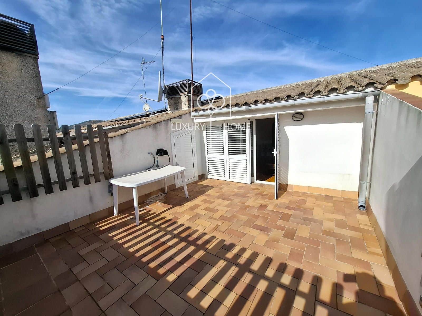 4 soverom Hus til salgs i Begues med svømmebasseng garasje - € 515 000 (Ref: 10173066)