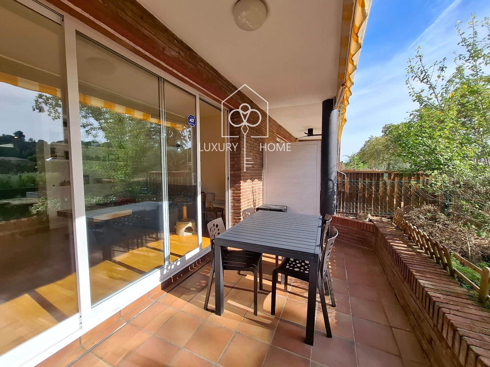 4 soverom Hus til salgs i Begues med svømmebasseng garasje - € 515 000 (Ref: 10173066)