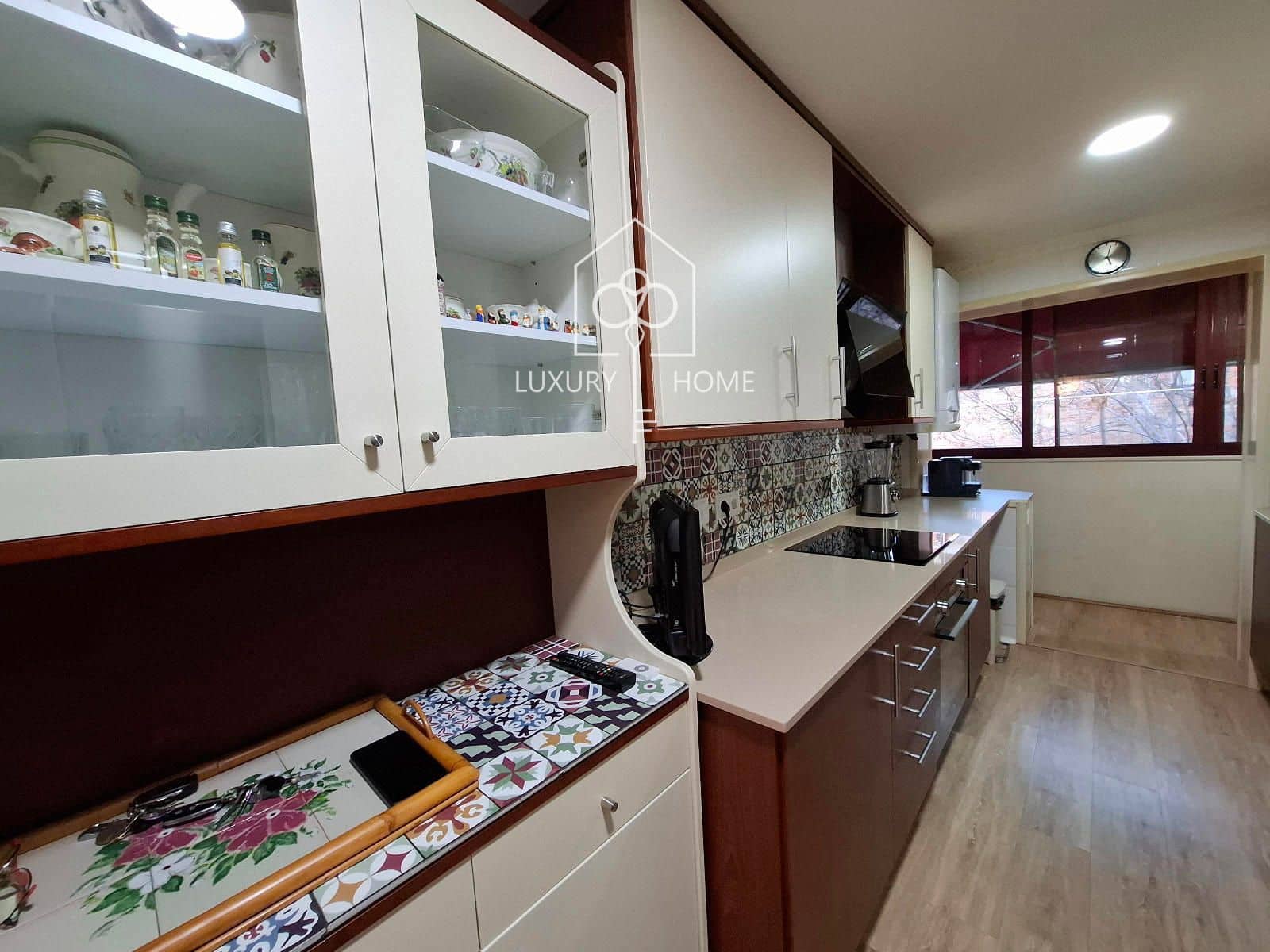 4 bedroom Penthouse for sale in L'Hospitalet de Llobregat with garage - € 699,500 (Ref: 9483950)