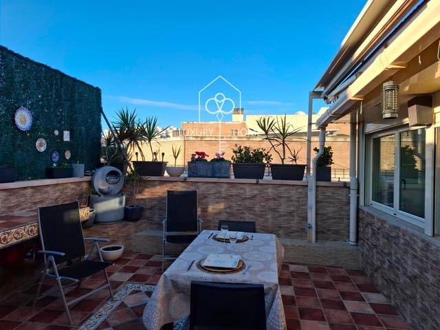 4 soverom Penthouse til salgs i L'Hospitalet de Llobregat med garasje - € 699 500 (Ref: 9483950)