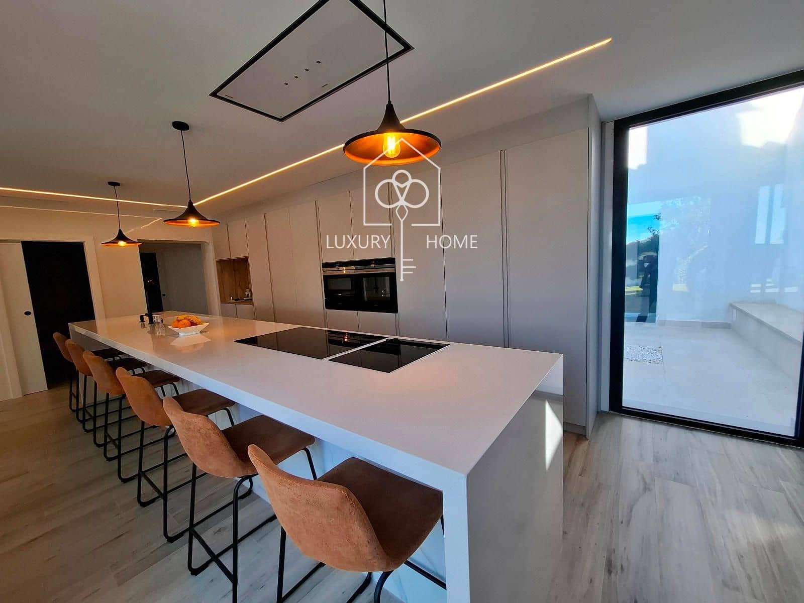 Chalet de 8 habitaciones en Sant Andreu de Llavaneres en venta con piscina - 2.475.000 € (Ref: 9483951)