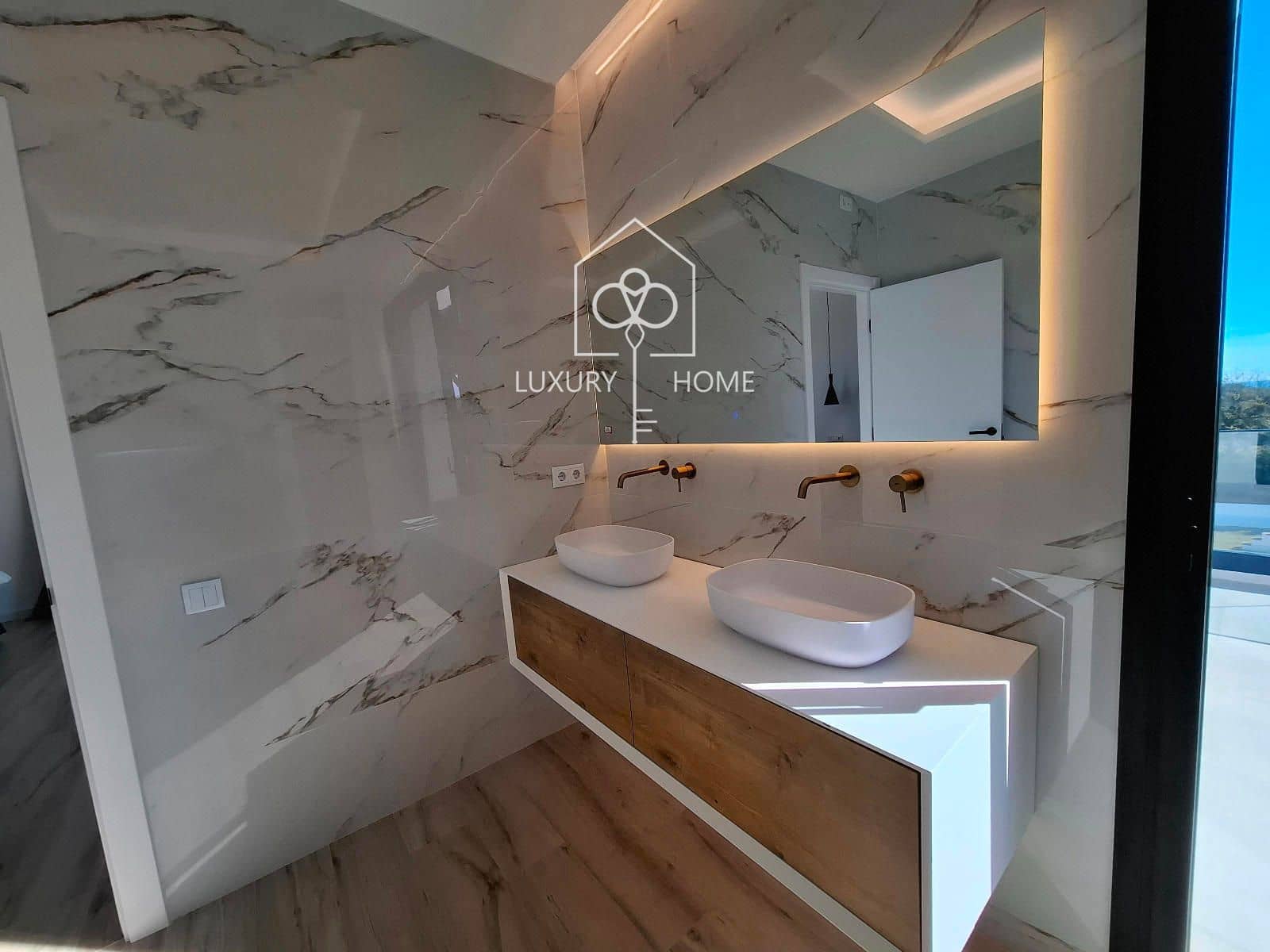 Chalet de 8 habitaciones en Sant Andreu de Llavaneres en venta con piscina - 2.475.000 € (Ref: 9483951)