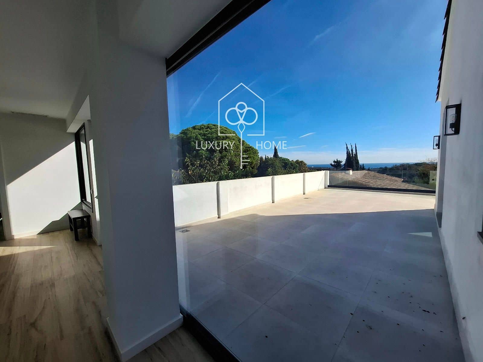 Chalet de 8 habitaciones en Sant Andreu de Llavaneres en venta con piscina - 2.475.000 € (Ref: 9483951)