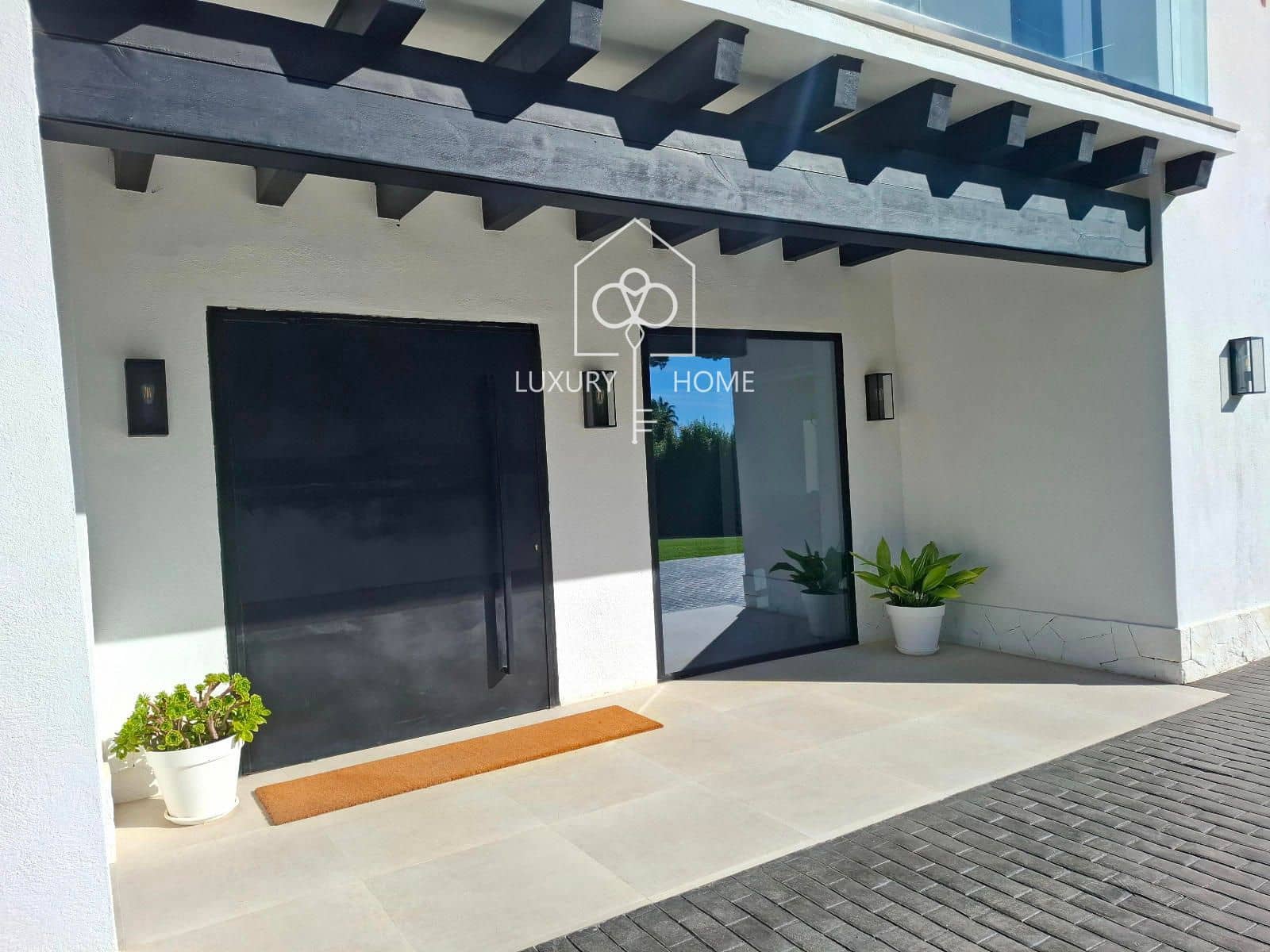 Chalet de 8 habitaciones en Sant Andreu de Llavaneres en venta con piscina - 2.475.000 € (Ref: 9483951)