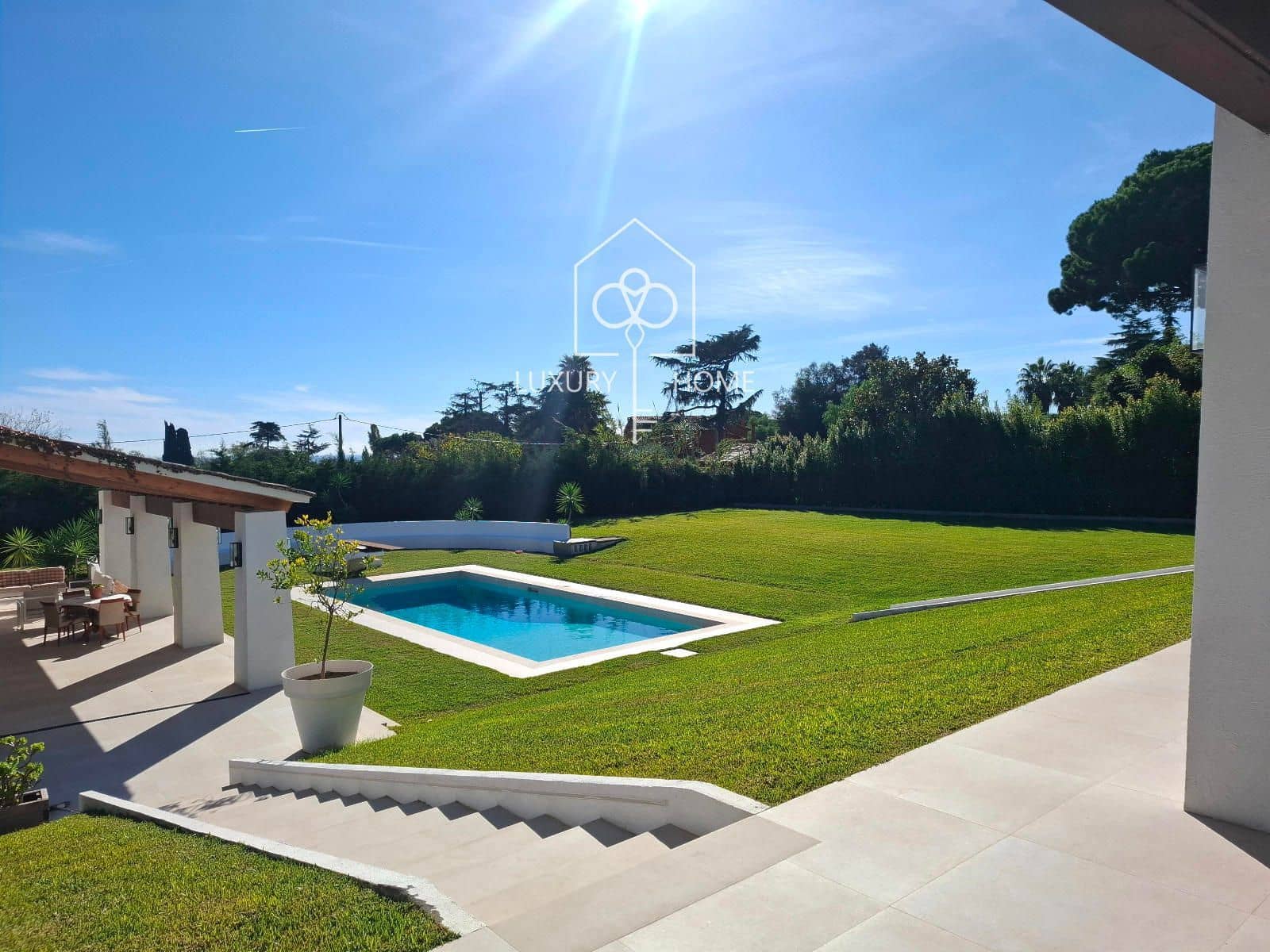 Chalet de 8 habitaciones en Sant Andreu de Llavaneres en venta con piscina - 2.475.000 € (Ref: 9483951)