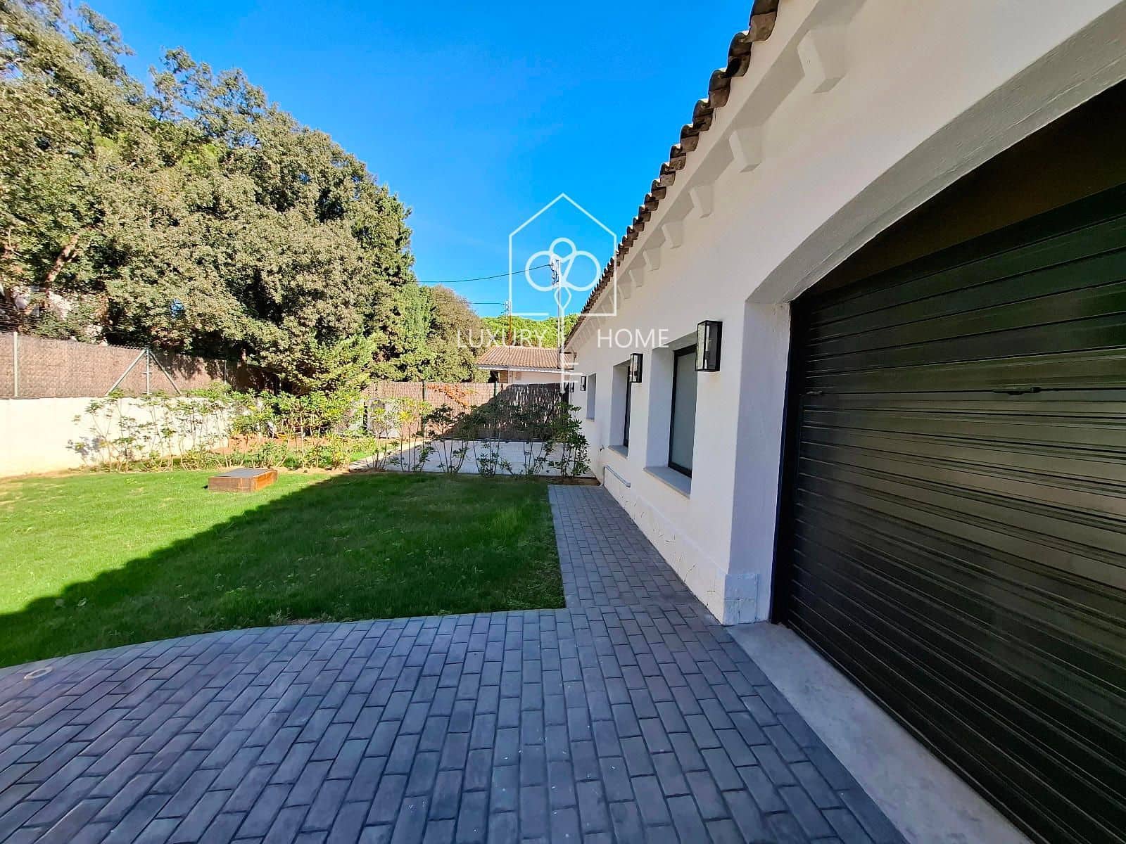 Chalet de 8 habitaciones en Sant Andreu de Llavaneres en venta con piscina - 2.475.000 € (Ref: 9483951)