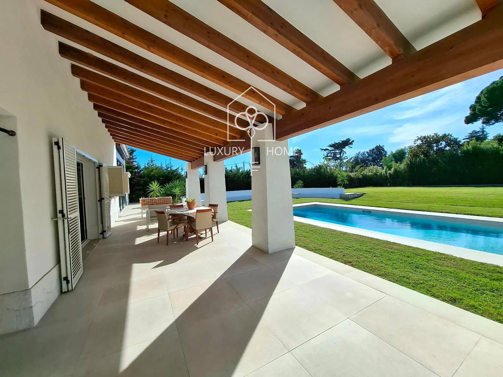 Chalet de 8 habitaciones en Sant Andreu de Llavaneres en venta con piscina - 2.475.000 € (Ref: 9483951)