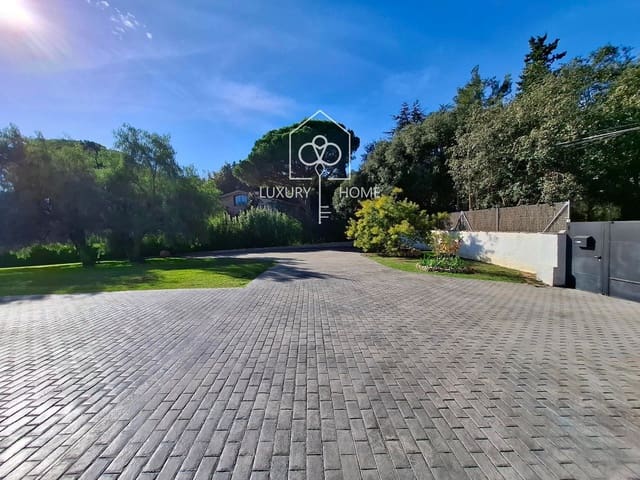 Chalet de 8 habitaciones en Sant Andreu de Llavaneres en venta con piscina - 2.475.000 € (Ref: 9483951)