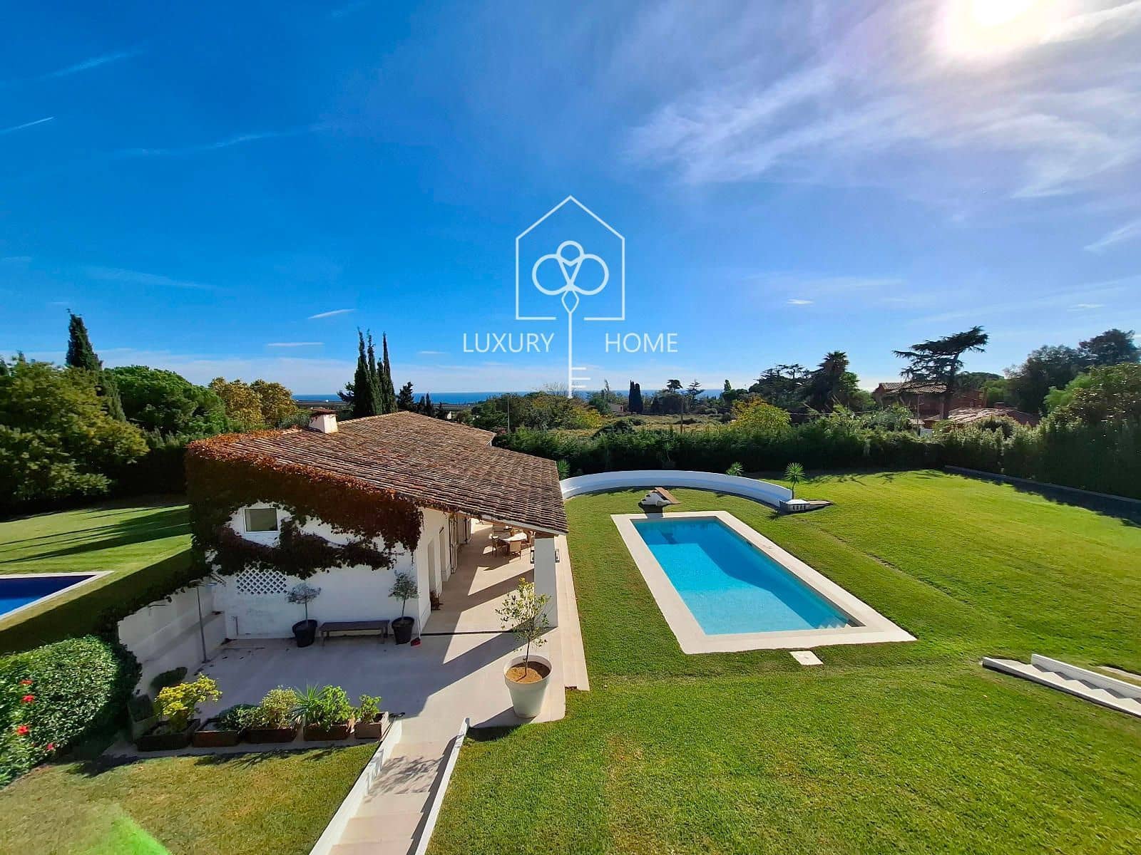 Chalet de 8 habitaciones en Sant Andreu de Llavaneres en venta con piscina - 2.475.000 € (Ref: 9483951)