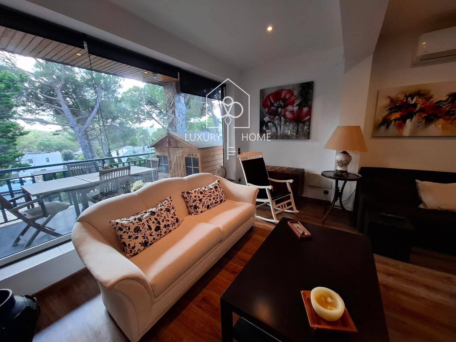 4 bedroom Villa for sale in Begues with pool garage - € 620,000 (Ref: 9483952)