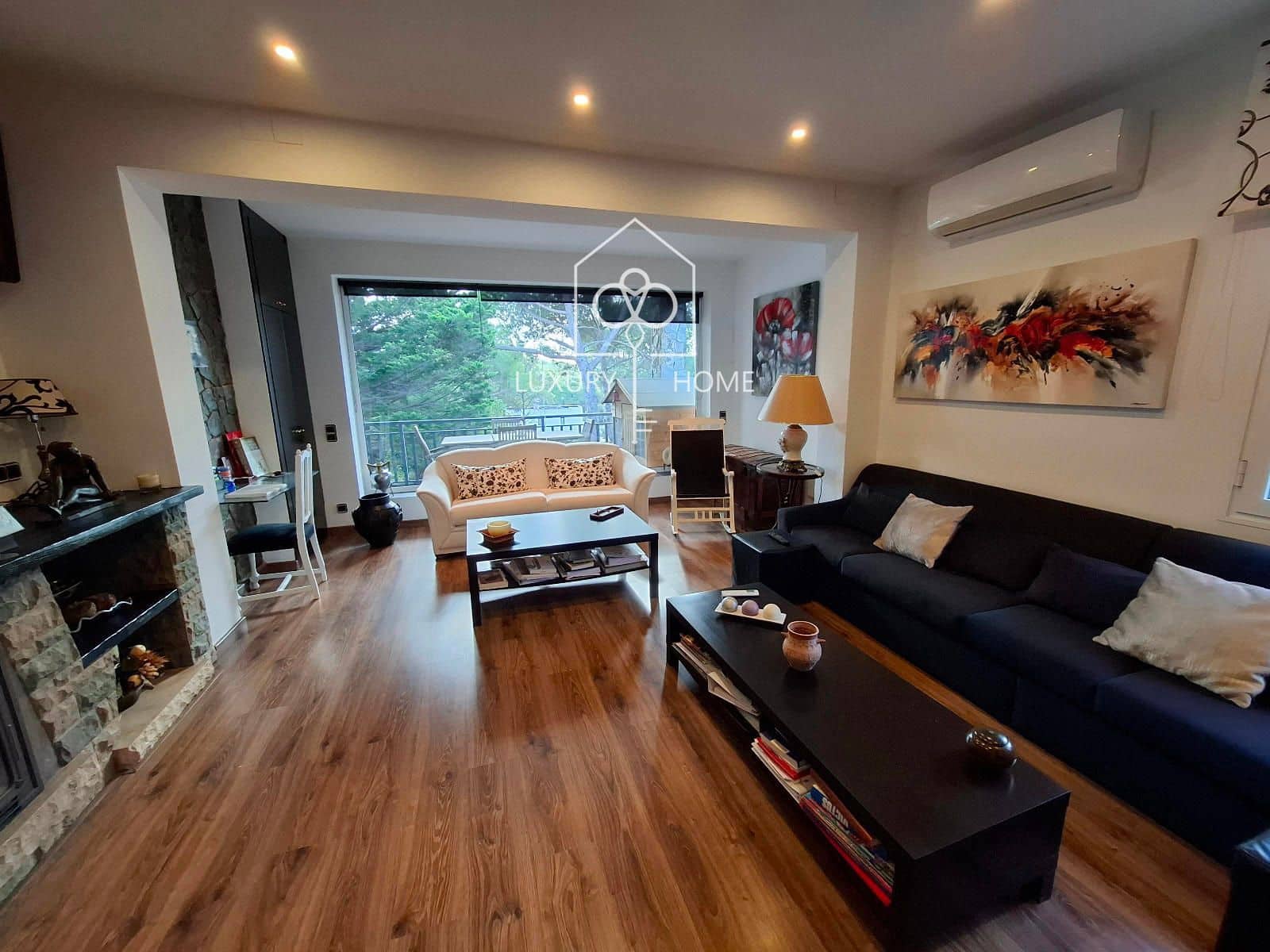 4 bedroom Villa for sale in Begues with pool garage - € 620,000 (Ref: 9483952)