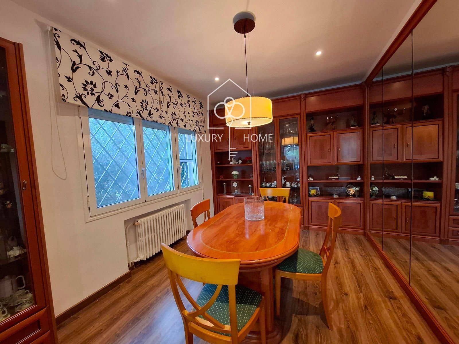 4 bedroom Villa for sale in Begues with pool garage - € 620,000 (Ref: 9483952)