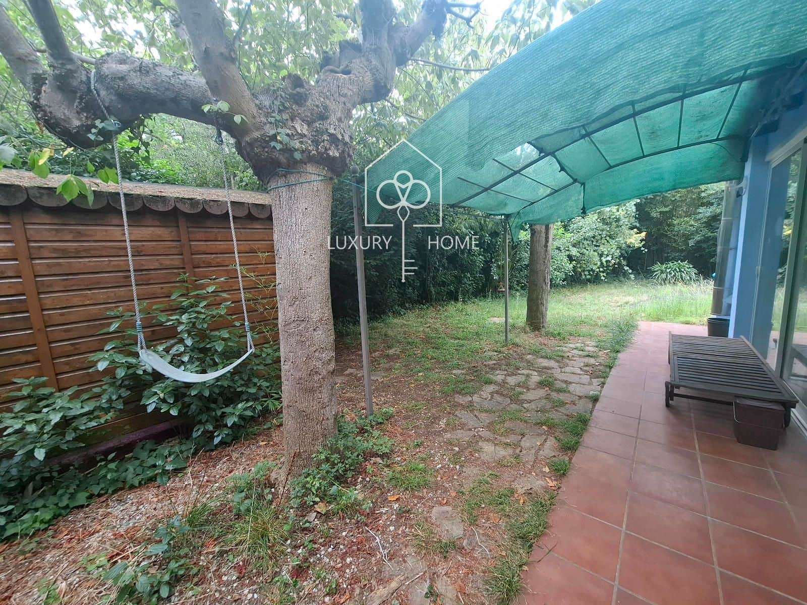 5 bedroom Villa for sale in Begues with garage - € 575,000 (Ref: 9483953)