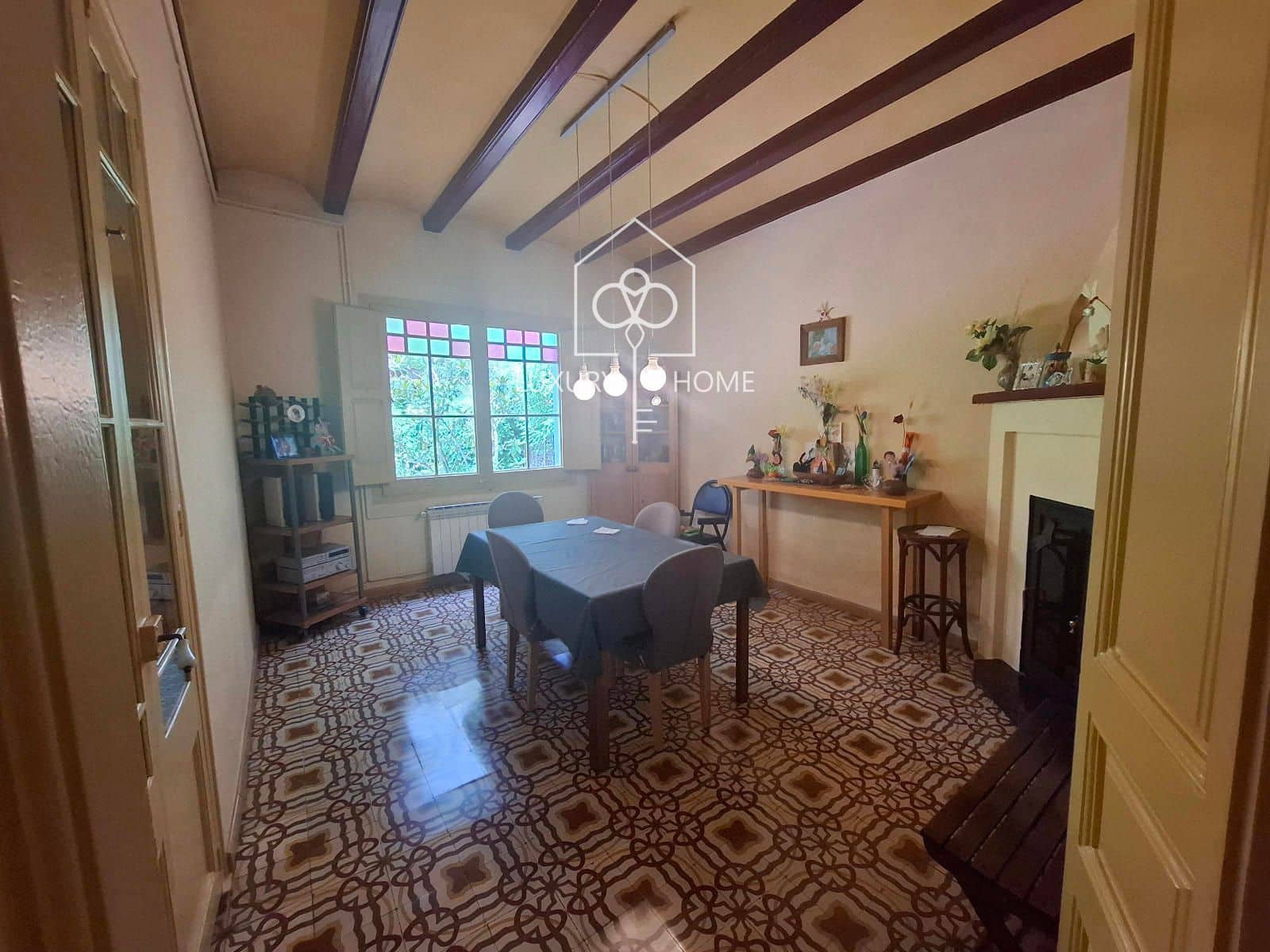 5 bedroom Villa for sale in Begues with garage - € 575,000 (Ref: 9483953)