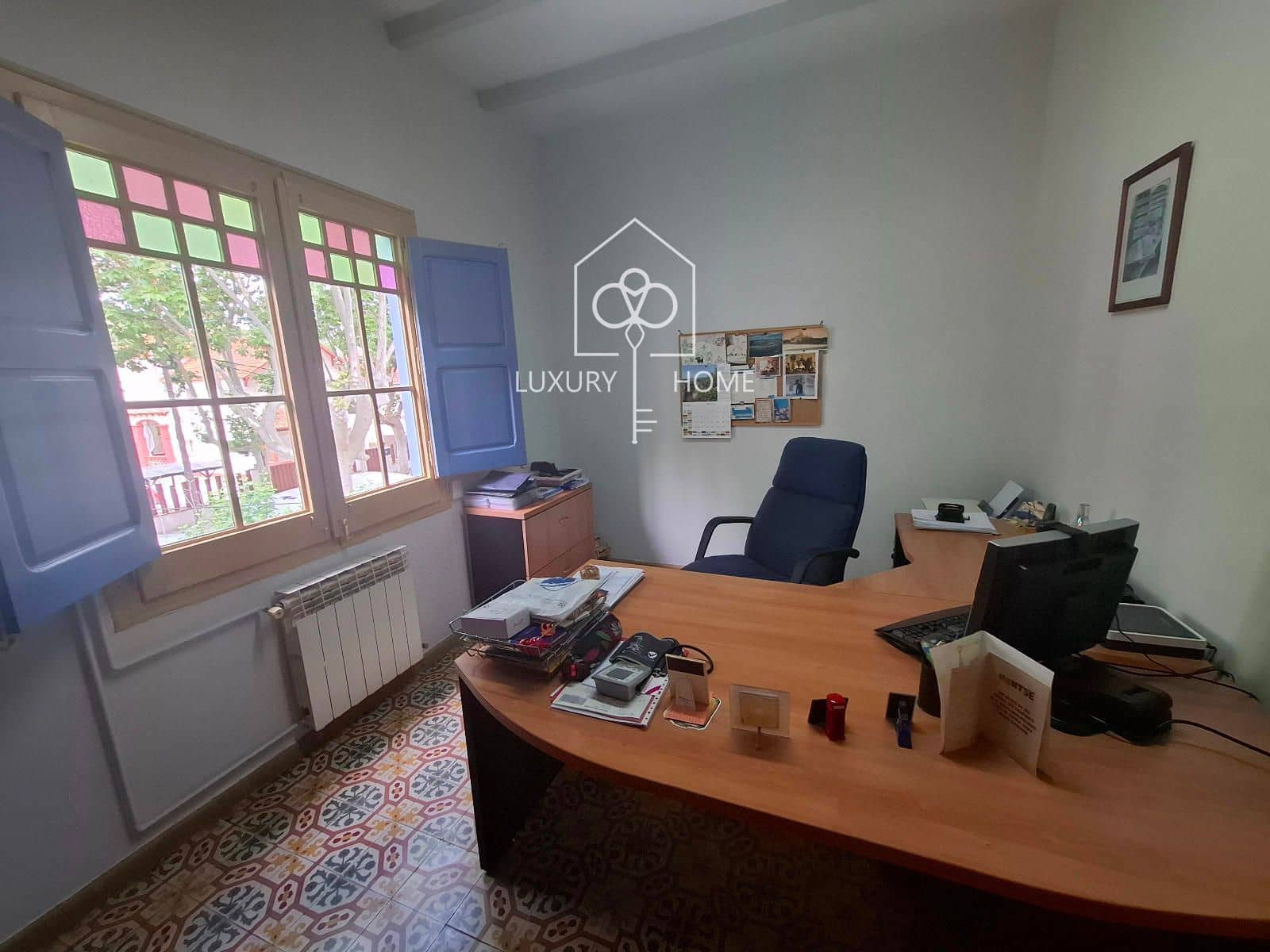 5 bedroom Villa for sale in Begues with garage - € 575,000 (Ref: 9483953)