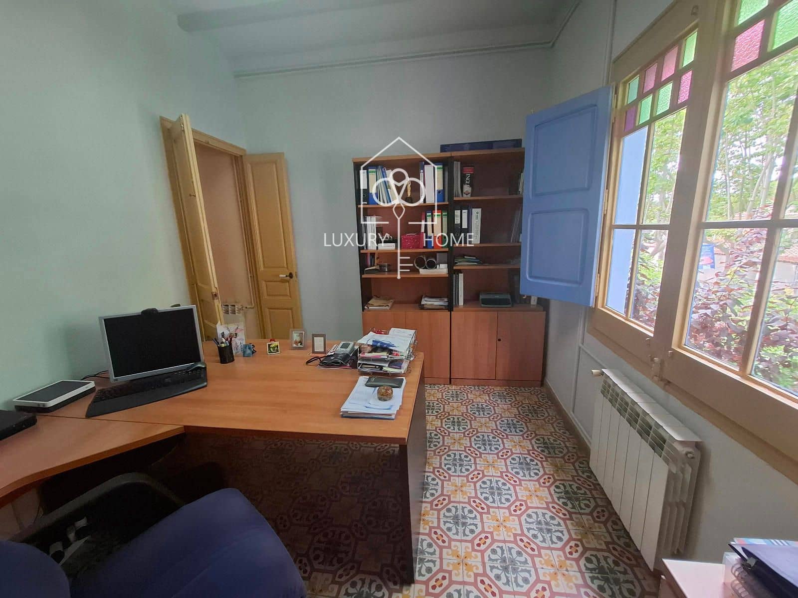 5 bedroom Villa for sale in Begues with garage - € 575,000 (Ref: 9483953)