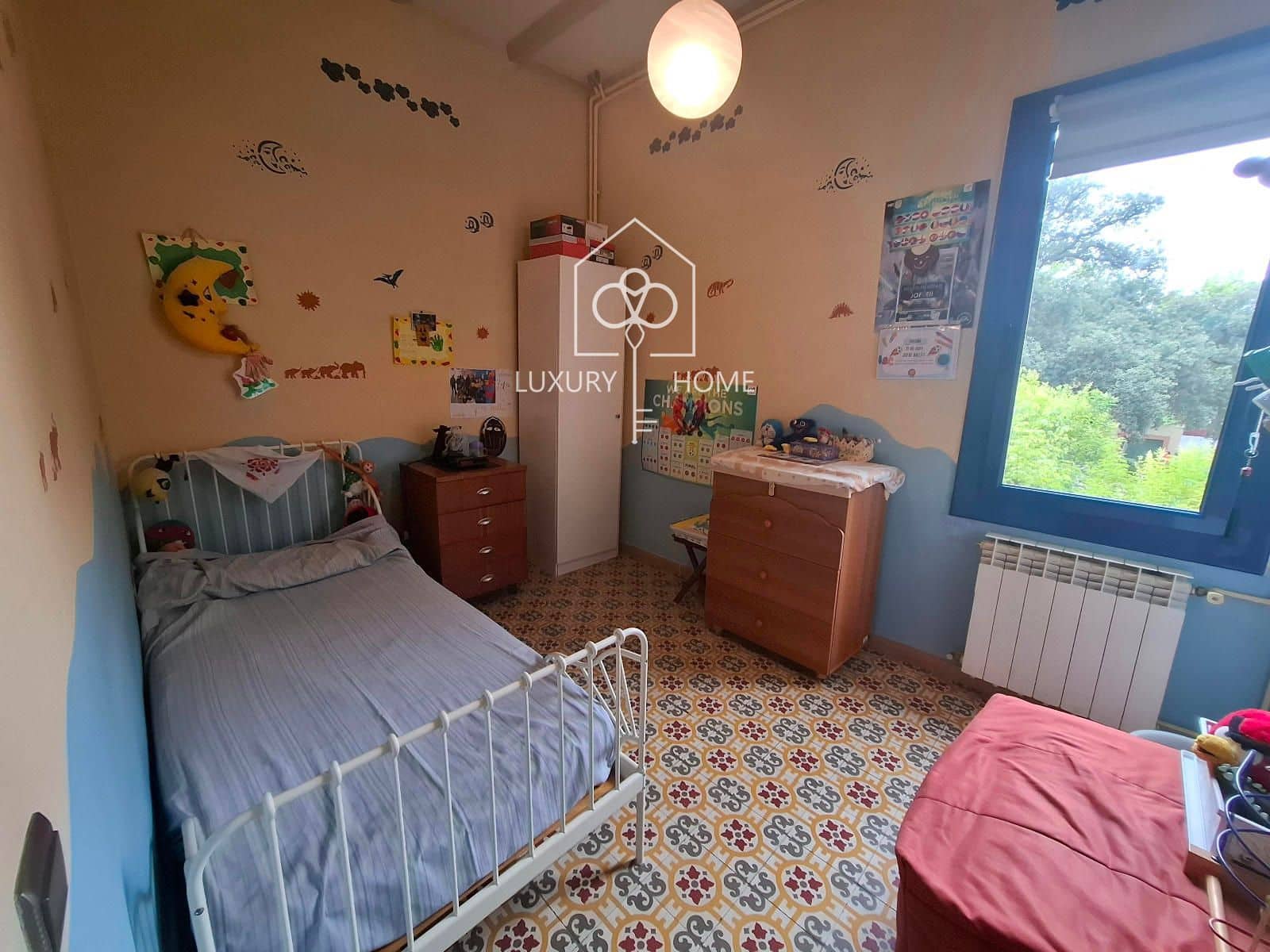 5 bedroom Villa for sale in Begues with garage - € 575,000 (Ref: 9483953)