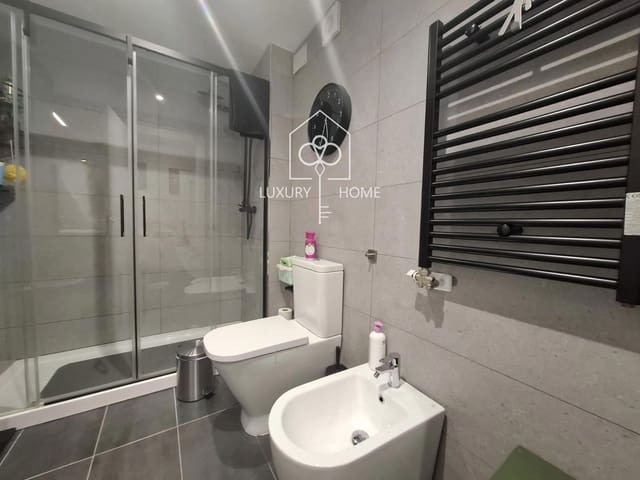 4 bedroom Villa for sale in Begues with garage - € 775,000 (Ref: 9483957)