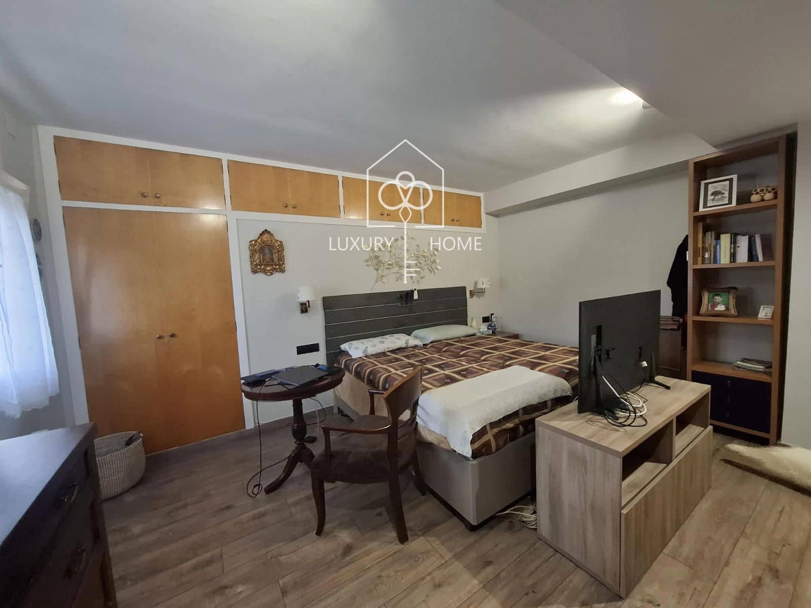 4 bedroom Villa for sale in Begues with garage - € 775,000 (Ref: 9483957)