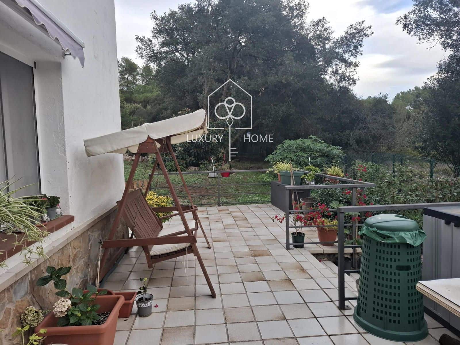 4 bedroom Villa for sale in Begues with garage - € 775,000 (Ref: 9483957)