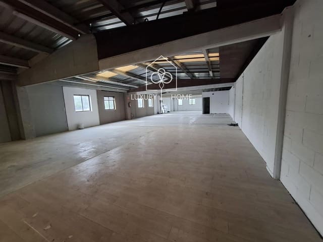 Erhverv til leje i Begues - € 1.550 (Ref: 9483958)