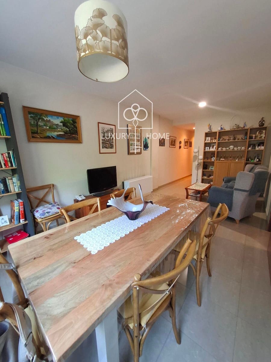 3 soveværelse Lejlighed til salg i Begues med garage - € 350.000 (Ref: 9483959)