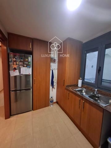 3 soveværelse Lejlighed til salg i Begues med garage - € 350.000 (Ref: 9483959)