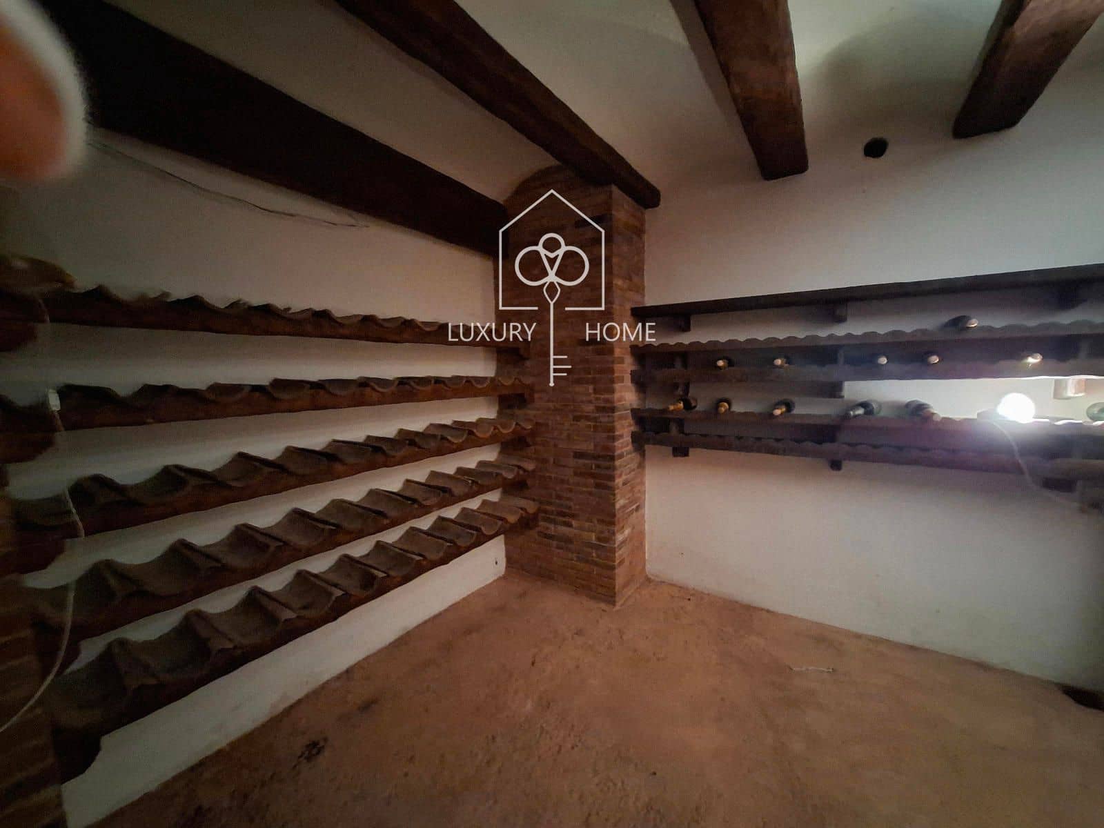 9 bedroom Villa for sale in Begues with pool garage - € 1,300,000 (Ref: 9483960)