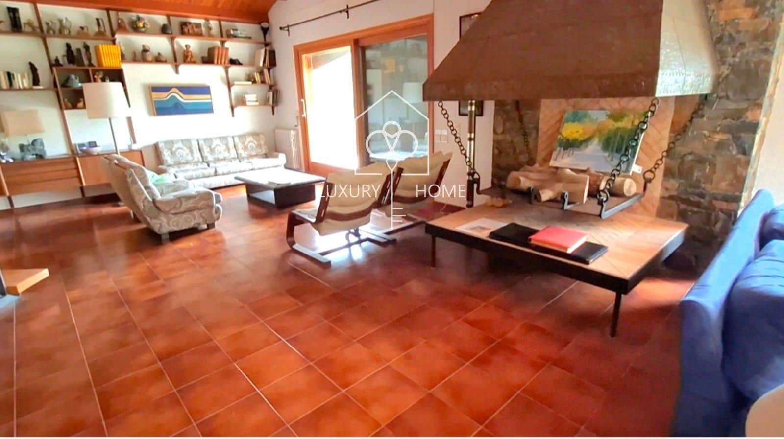 9 bedroom Villa for sale in Begues with pool garage - € 1,300,000 (Ref: 9483960)