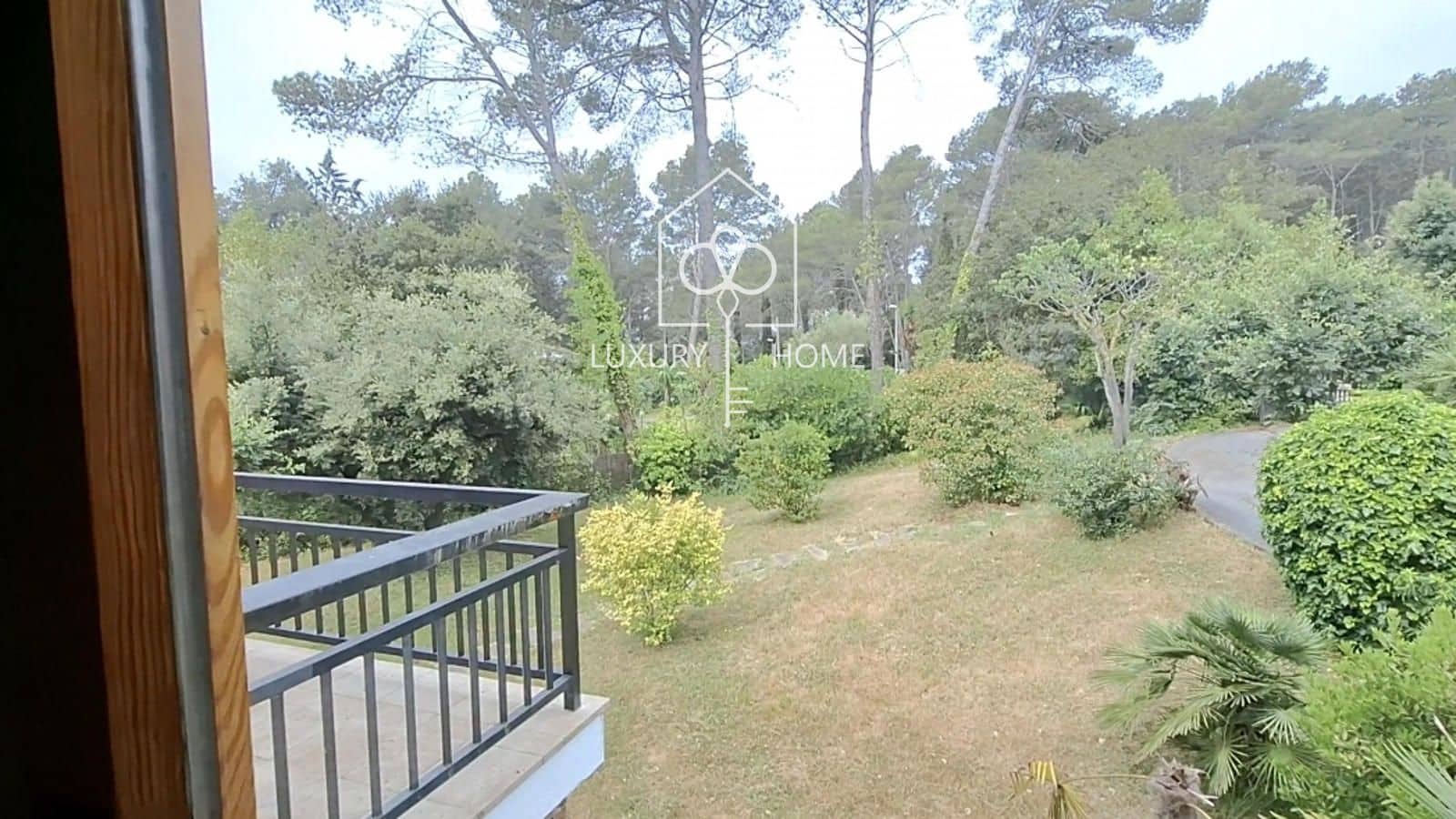 9 bedroom Villa for sale in Begues with pool garage - € 1,300,000 (Ref: 9483960)