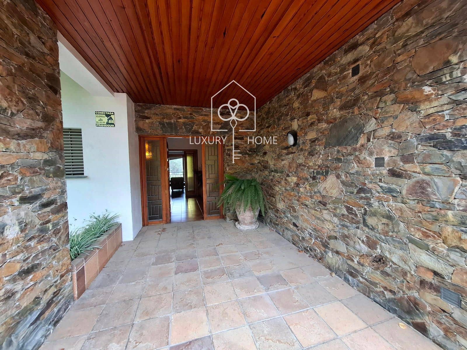 9 bedroom Villa for sale in Begues with pool garage - € 1,300,000 (Ref: 9483960)