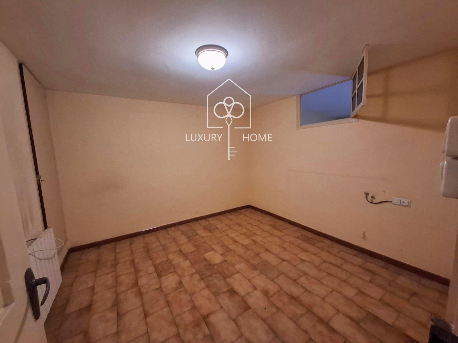 3 bedroom Villa for sale in Begues - € 350,000 (Ref: 9483961)