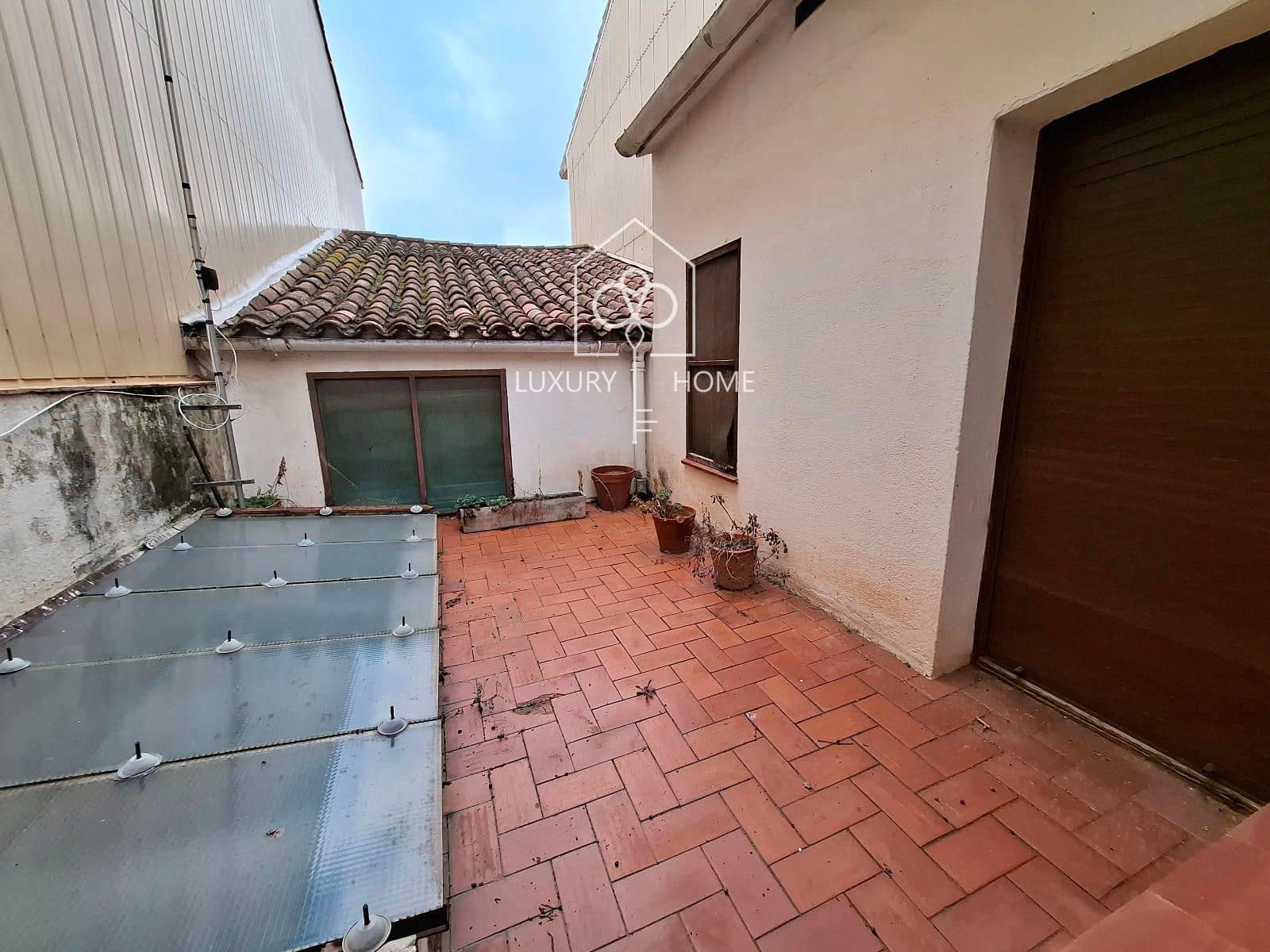 3 bedroom Villa for sale in Begues - € 350,000 (Ref: 9483961)