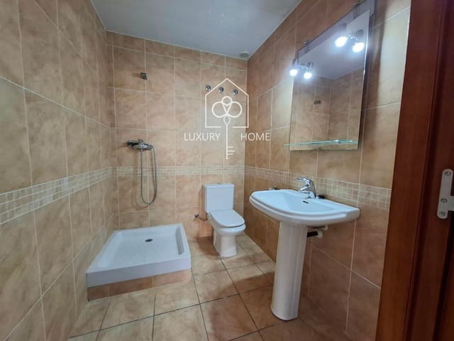 Erhverv til leje i Begues - € 900 (Ref: 9483965)