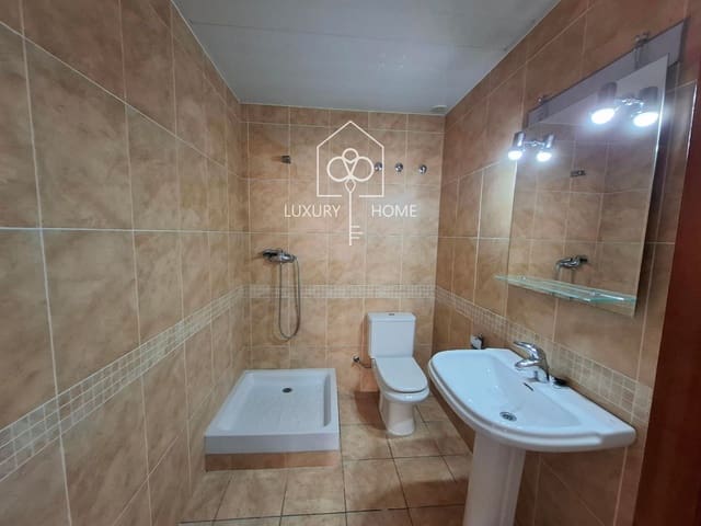 Erhverv til leje i Begues - € 900 (Ref: 9483965)