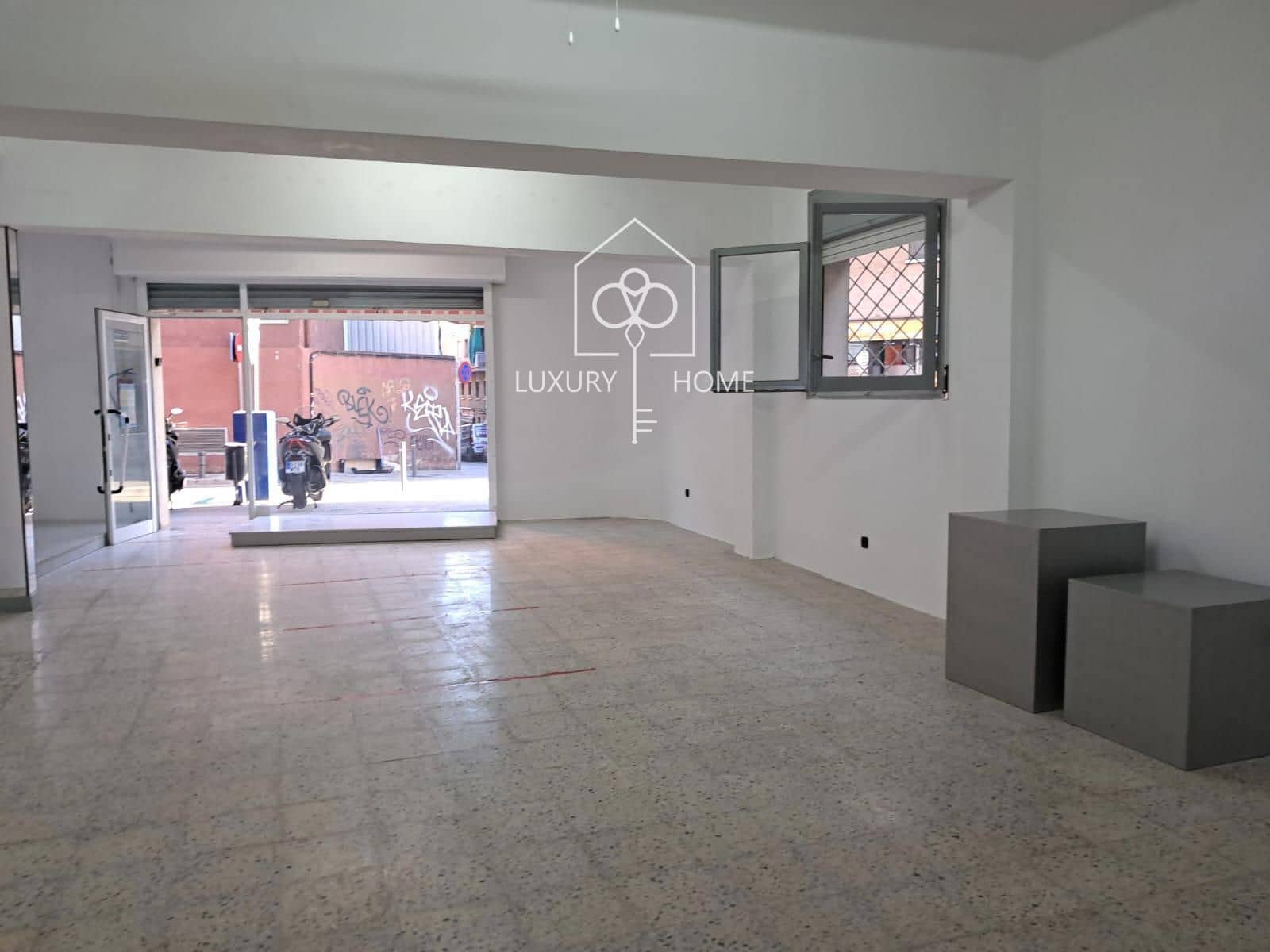 Commercial for sale in Viladecans - € 159,000 (Ref: 9483966)