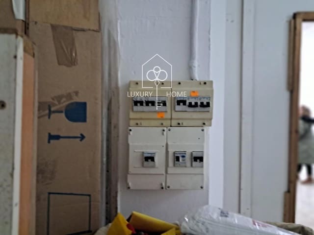 Local Comercial en Viladecans en venta - 159.000 € (Ref: 9483966)