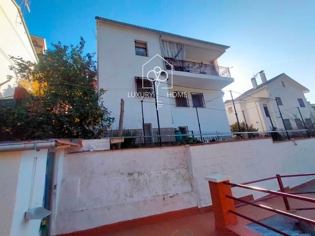 6 soverom Villa til salgs i Corbera de Llobregat med garasje - € 315 000 (Ref: 9483967)