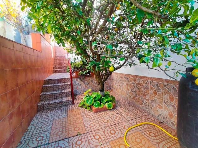 6 soverom Villa til salgs i Corbera de Llobregat med garasje - € 315 000 (Ref: 9483967)