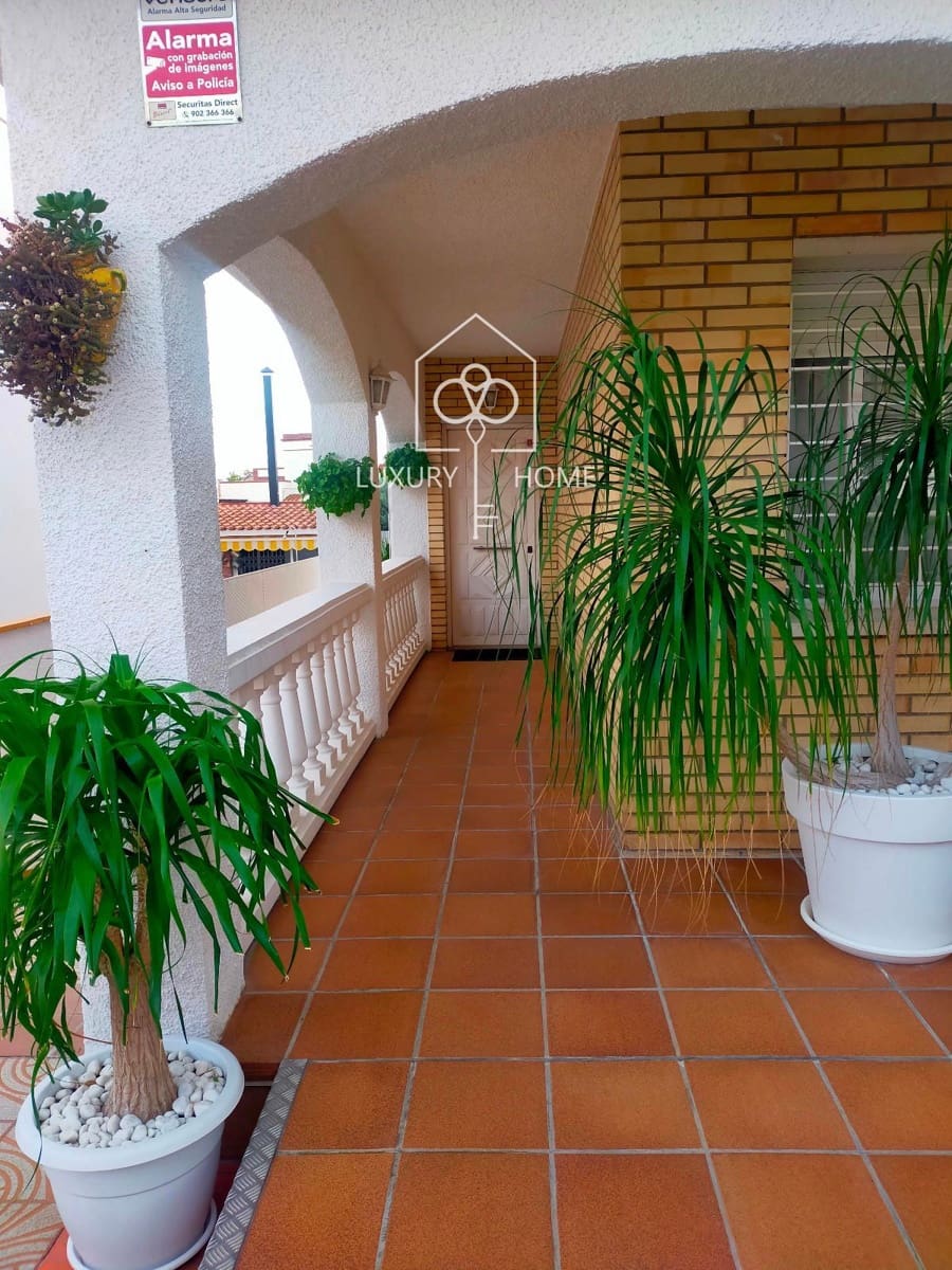 4 soveværelse Villa til salg i Viladecans med swimmingpool garage - € 990.000 (Ref: 9483968)