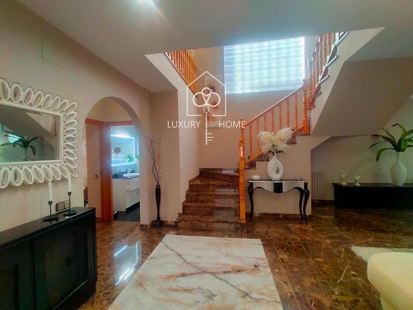 4 soveværelse Villa til salg i Viladecans med swimmingpool garage - € 990.000 (Ref: 9483968)