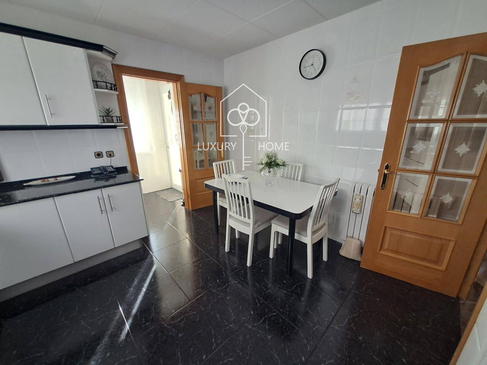 4 soveværelse Villa til salg i Viladecans med swimmingpool garage - € 990.000 (Ref: 9483968)