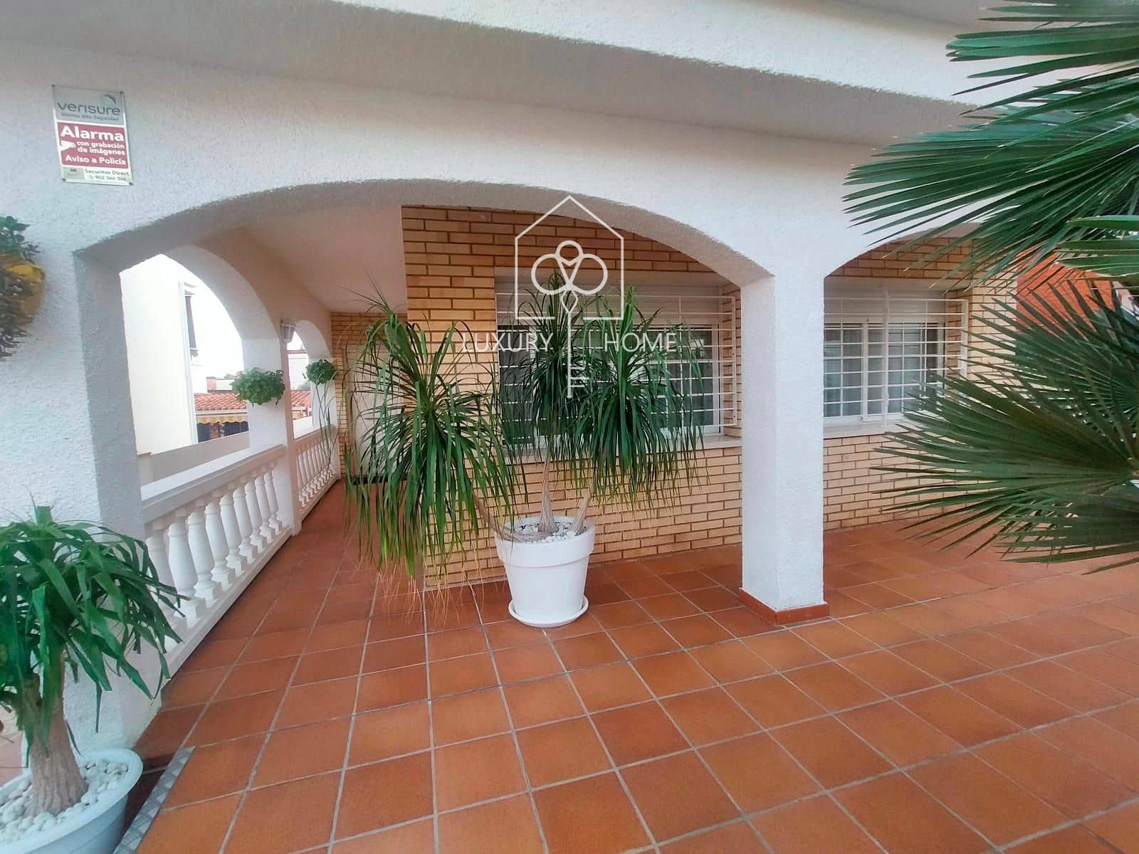 4 soveværelse Villa til salg i Viladecans med swimmingpool garage - € 990.000 (Ref: 9483968)