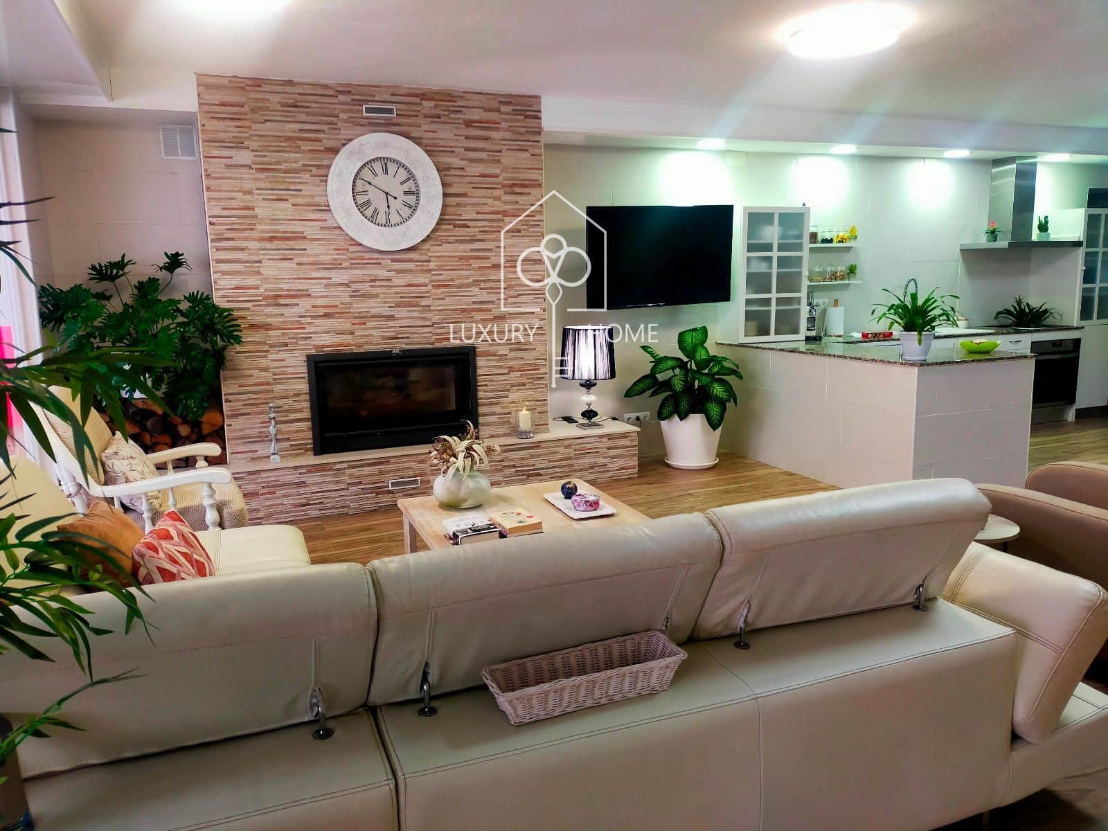 4 soveværelse Villa til salg i Viladecans med swimmingpool garage - € 990.000 (Ref: 9483968)