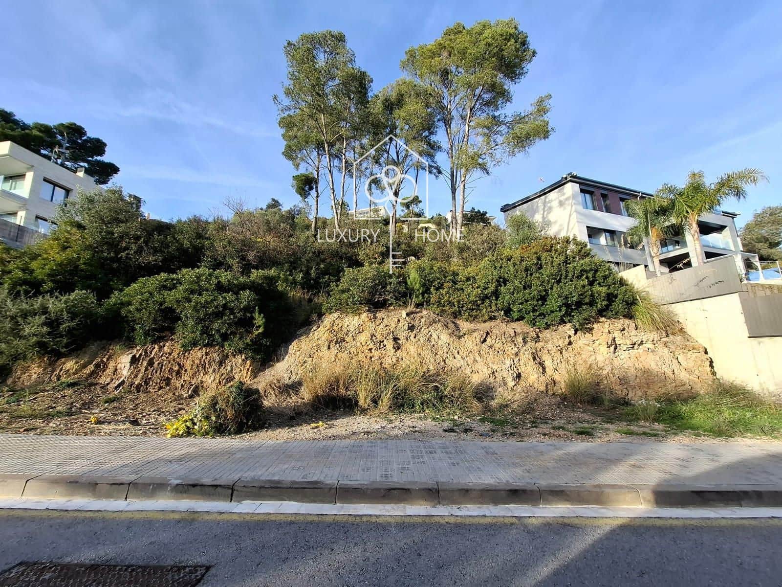 Building Plot for sale in Gava - € 210,000 (Ref: 9523769)